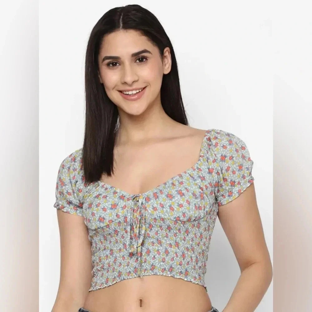 American Eagle Smocked Floral Crop Top- Size L - Picture 1 of 11